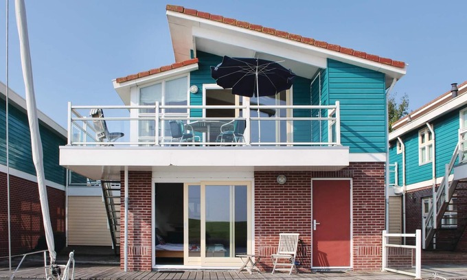 Workum House | 3 bedroom pet friendly home in Workum