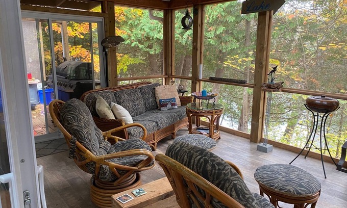 Minden Cottage | 3 Bedroom Private Cottage in Minden Hills