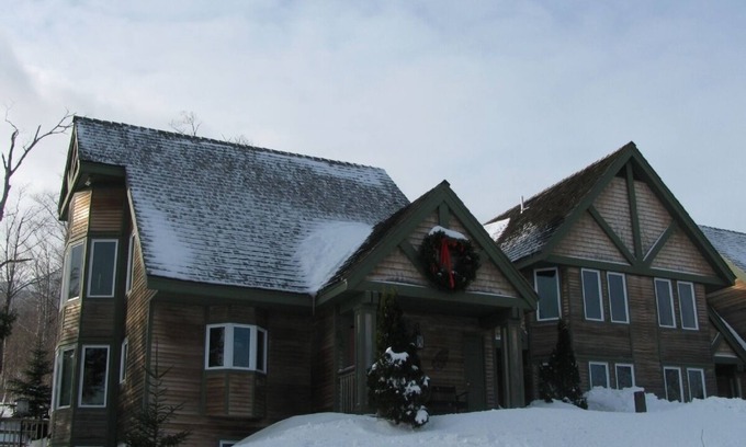 North Troy House | 3 bedroom townhouse at Jay Peak, Vermont (prime ski-on/ski-off location)