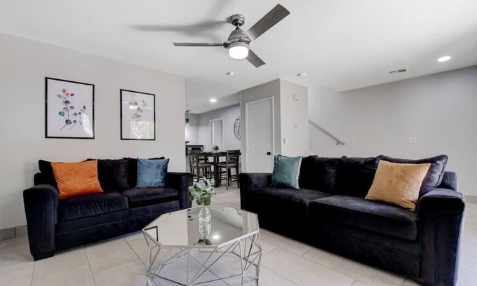 Sunrise Manor House | 3-Bedroom Vacation Home just 9 Minutes from Las Vegas Motor Speedway