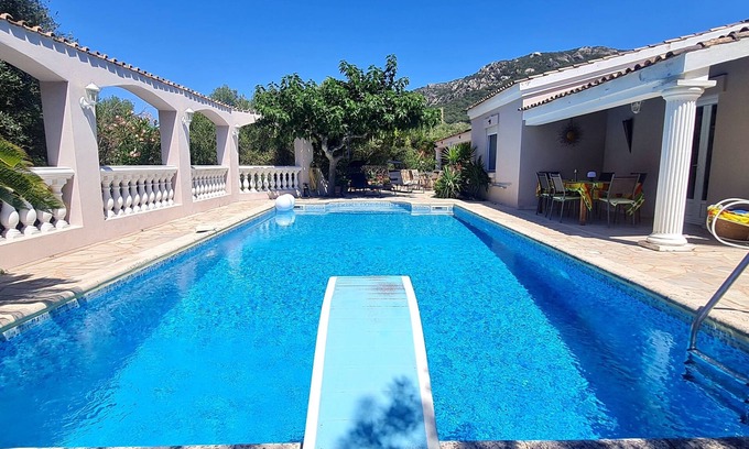 Figari Villa | 3 Bedroom Villa in Figari