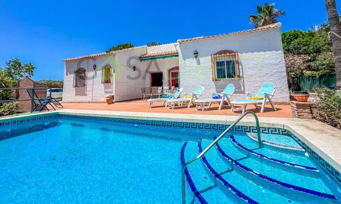 Vinuela House | 3 bedroom villa with pool