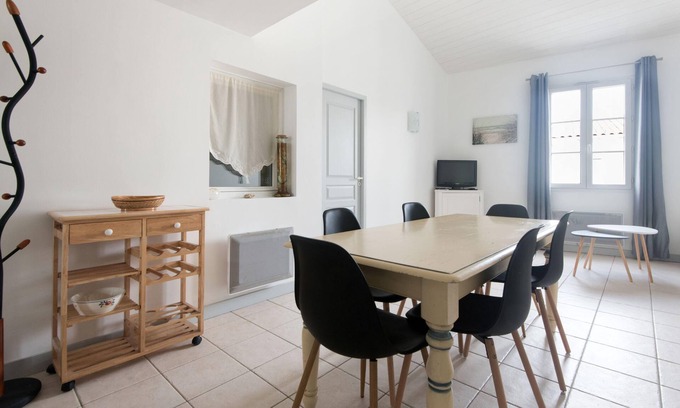 La Couarde-sur-Mer Ski Chalet | 3 Bedrooms Chalet In La Couarde-Sur-Mer