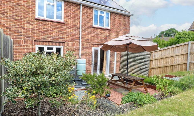 Thorpe St Andrew Cottage | 3 BIRKBECK WAY, pet friendly, with a garden in Norwich
