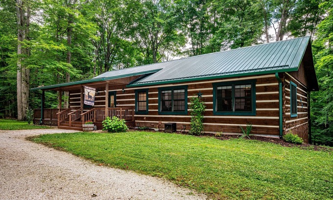 Helmsburg Cabin | 3 BR, 2 BA Log Cabin