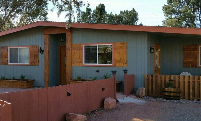 West Sedona House | 3 BR, 2 BA one level home walking distance to Whole Foods, restaurants and more