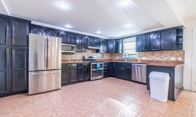 Willow Meadows/Willowbend Area House | 3 Br townhouse near NRG Medical Center downtown
