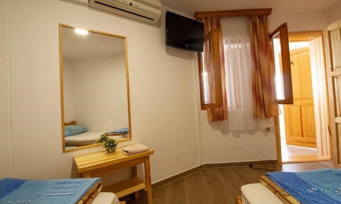 Neum Apartment | 3 Double room with Private Parking