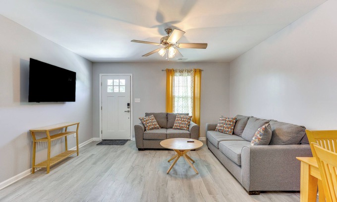 Bolivia Apartment | 3 Mi to Brunswick Community College: Cozy Duplex!