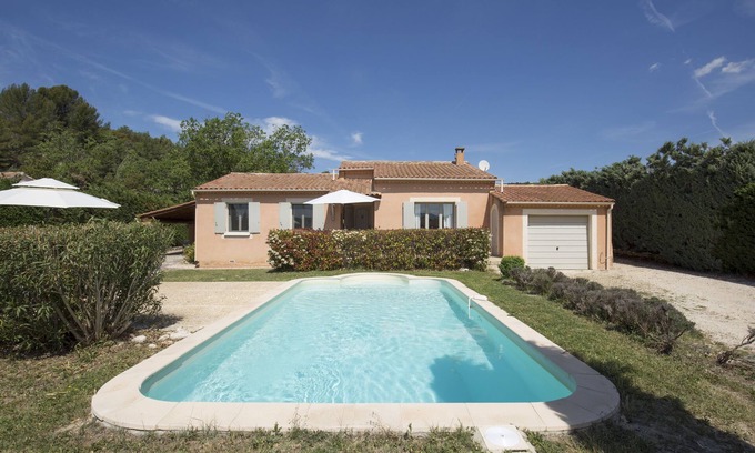 Saint-Saturnin-les-Apt Villa | 3* PROVENCAL VILLA WITH SWIMMING POOL, QUIET LOCATION, VIEW OF ROUSSILLON
