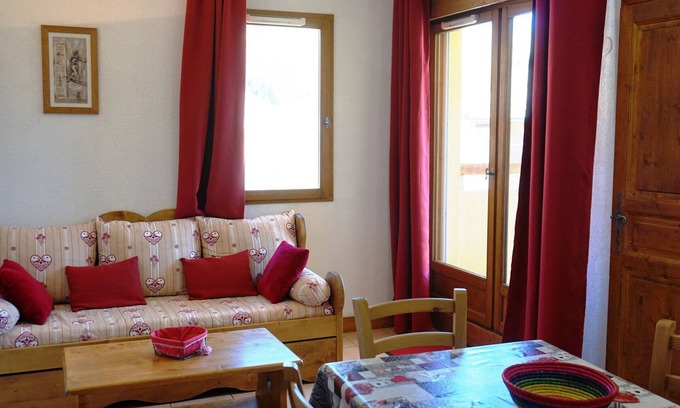 Orcieres-Merlette Apartment | 3-Room Apartment 40m² - 6 ppl, Near Slopes, Parking, Pets OK