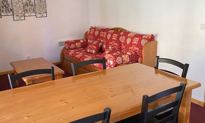 Orcieres-Merlette Apartment | 3-room apartment for 6 people with balcony, parking, and wifi in Orcières-Merlette