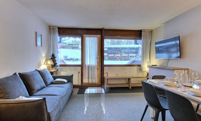 Plagne Centre Apartment | 3-room apartment at the foot of the slopes with terrace and WiFi in Plagne Centre