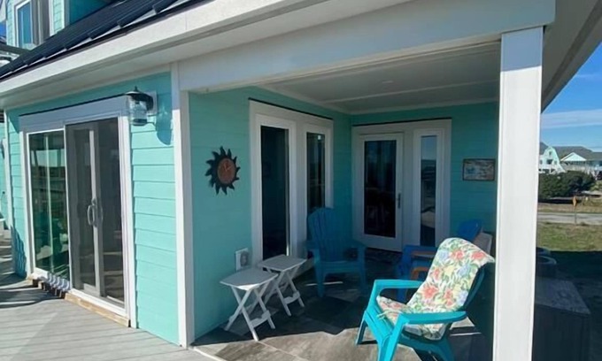 Topsail Beach House | 3 Sea Men & A Lady - Custom 3BR Oceanfront Home with Luxury Details
