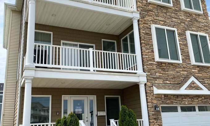 Brigantine House | 3-Story, 6-Bedroom Home, Partial Ocean View, One Block from Beach