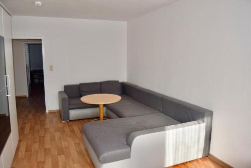 Muhlenberg Apartment | 3 Zimmer Apartment in Hannover Mühlenberg