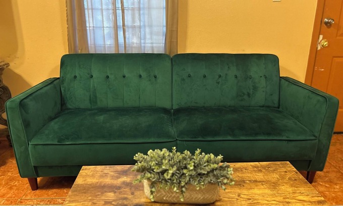 Holy Cross District House | 30 Day Spacious 5-bedroom House in New Orleans! Rent Entire Suite or Room.