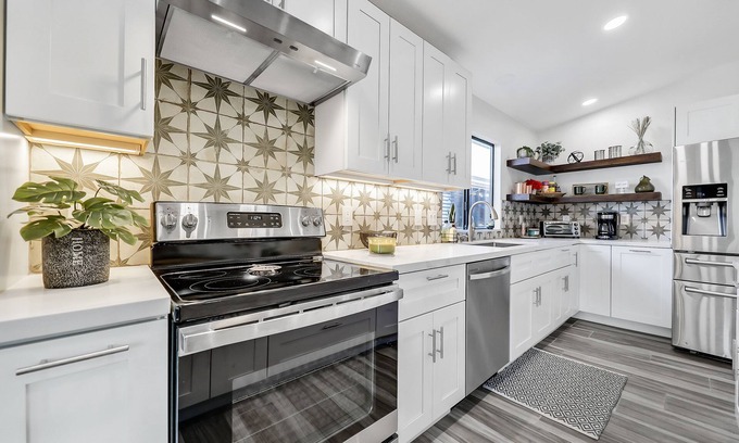 La Quinta Cove Boat Rental | 315LQ La Quinta Cove pool home with amazing mountain views