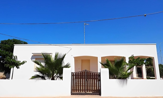 Torre Suda House | 3243 Villetta Morelli by BarbarHouse