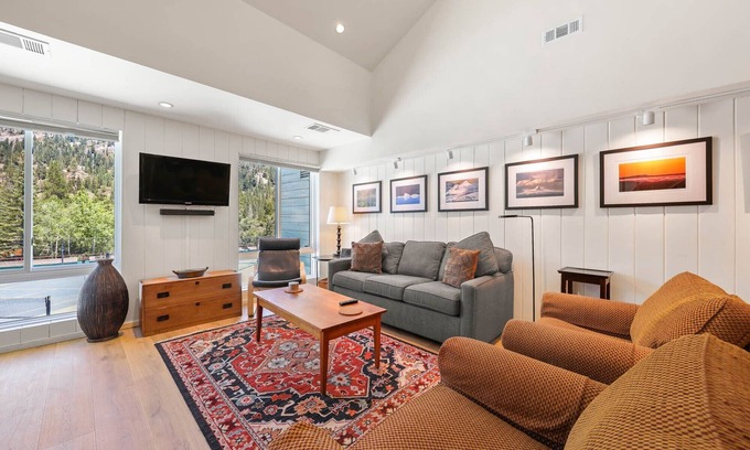 Olympic Valley Condo | 333 | Premium Loft for 4 - A/C, Oven & Fridge