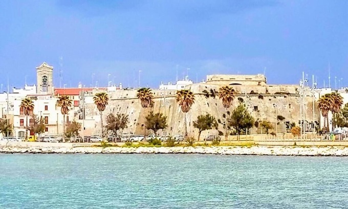 Mola di Bari House | 33beb43
