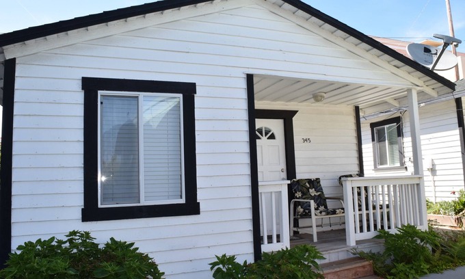 Downtown Cabin | 345 Hinds: 2 BR, 1 BA Cabin/Bungalow in Pismo Beach, Sleeps 4