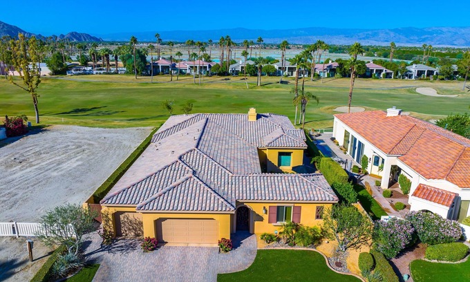 La Quinta House | 346 La Quinta PGA West Private Pool Home over 3200 SqFt