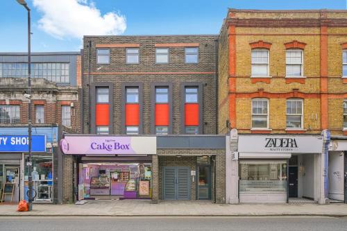 Peninsula Apartment | 360 Cosy Home Greenwich