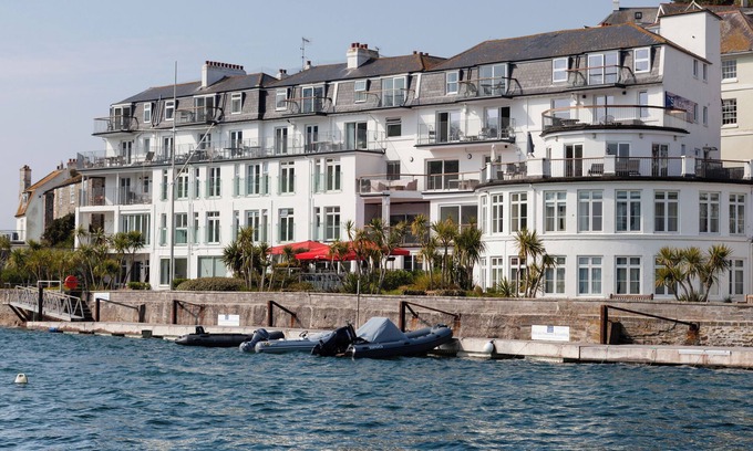 Salcombe Cottage | 37 THE SALCOMBE, luxury holiday cottage, with pool in Salcombe