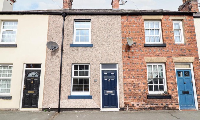 Llangollen House | 38 Market Street