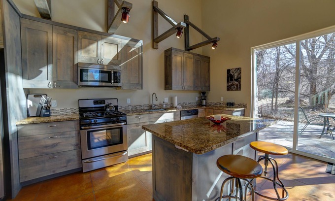 Moab House | 3B/2B Modern Downtown Moab Townhouse - Short Walk from the Heart of Downtown
