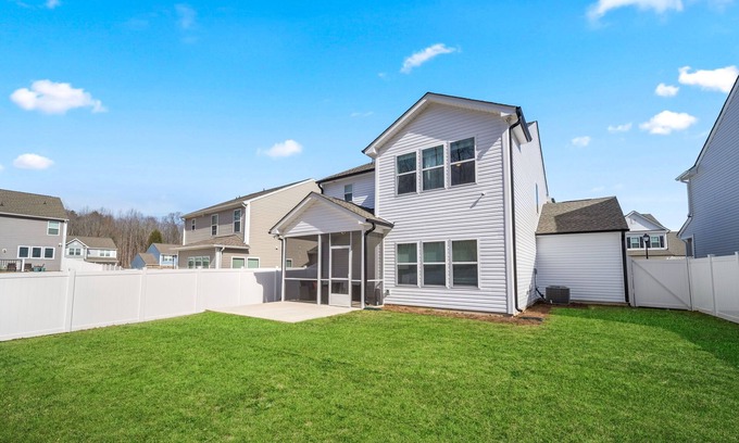 Mount Holly House | 3B BRAND NEW CONSTRUCTION- FAMILY AND PET FRIENDLY