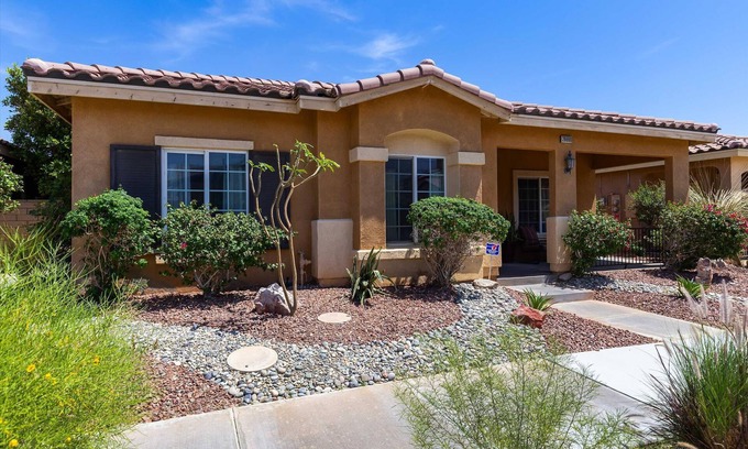 Palm Springs House | 3bd/2.5ba Home, Plunge Pool/Hot Tub, Garage
