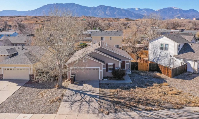 Stratmoor House | 3BD Near Ft. Carson Value Stay! Dogs Friendly