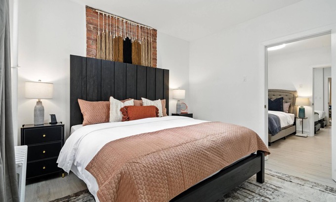 The Heights Apartment | 3BR + Parking Privado y WiFi Rápido Cerca MetLife