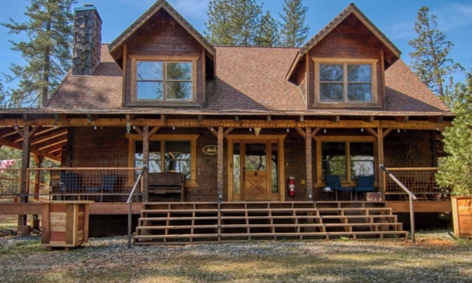 Groveland House | 3C Ranch on the Road to Yosemite