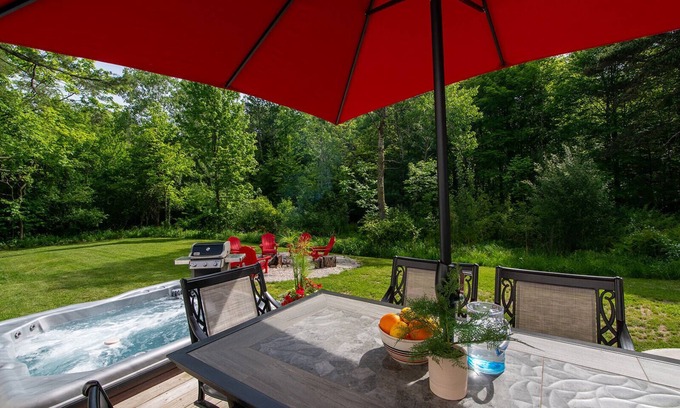 Fennville House | 4 Acres of Pure Michigan