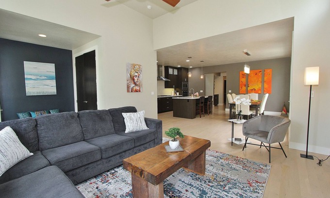 Harris Ranch House | 4 Bdrm Plus Office Niche in Southeast Boise Near Neighborhood Pool!