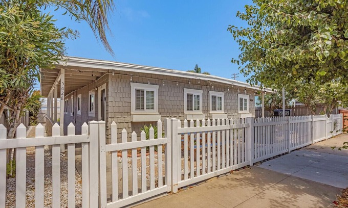 Ocean Beach House | 4 Beach Flats Sleeps 18 2Blks from Beach,Boardwalk,Sand,Surf