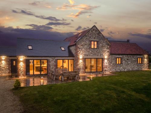 Bedale House | 4 Bed in Bedale 80704
