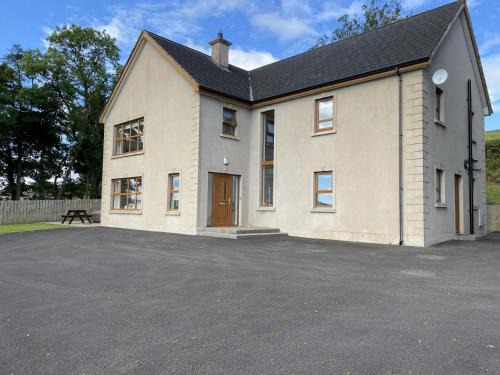 Ballymena House | 4 Bed in Glenarm oc-ii15925