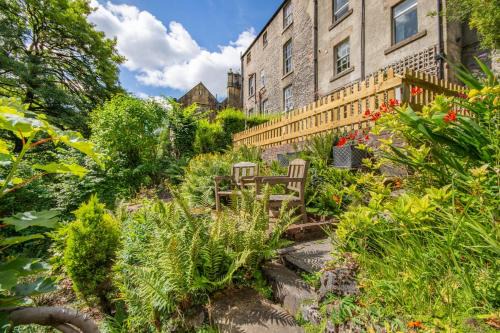 Cromford House | 4 Bed in Matlock Bath oc-r32432