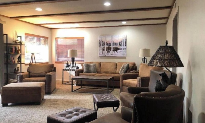 Truckee Cabin | 4 bedroom 2190 sq ft. home in Tahoe Donner Truckee With central AC