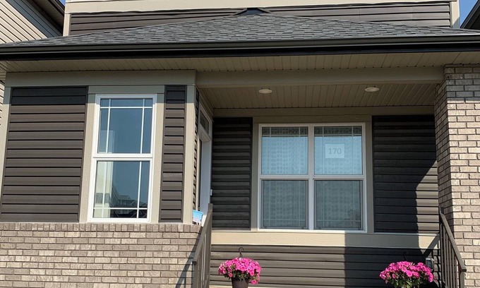 Calgary House | 4-bedroom 4-bath new house