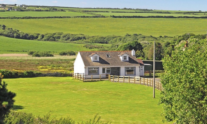 St Brides Cottage | 4 bedroom accommodation in Llanhrian, nr Haverfordwest