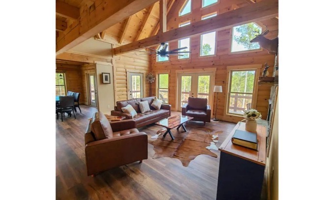 Ellijay Cabin | 4-bedroom cabin on 5 acres with game room hot tub and bar