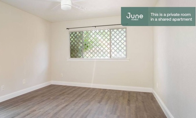 Junius Heights Condo | 4 Bedroom Condo 365628 by Houzlet