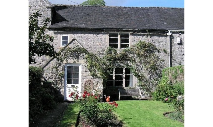 Newton Grange Cottage | 4 Bedroom Country Cottage, sleeping up to 8 guests & pet friendly