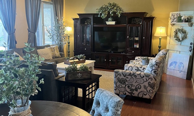 Fletcher Heights House | 4 bedroom home near cardinals Stadium Super Bowl