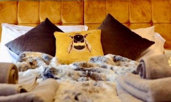 Canterbury House | 4 Bedroom House - Big Discount Long Stays!